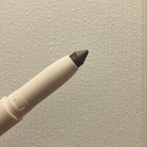 [ LIMITED edition ] Rare Beauty Eyeshadow Crayon in “ Perspective “